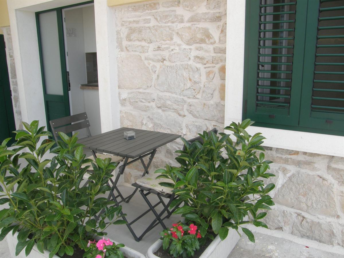 Apartments Mare Primošten Exterior foto