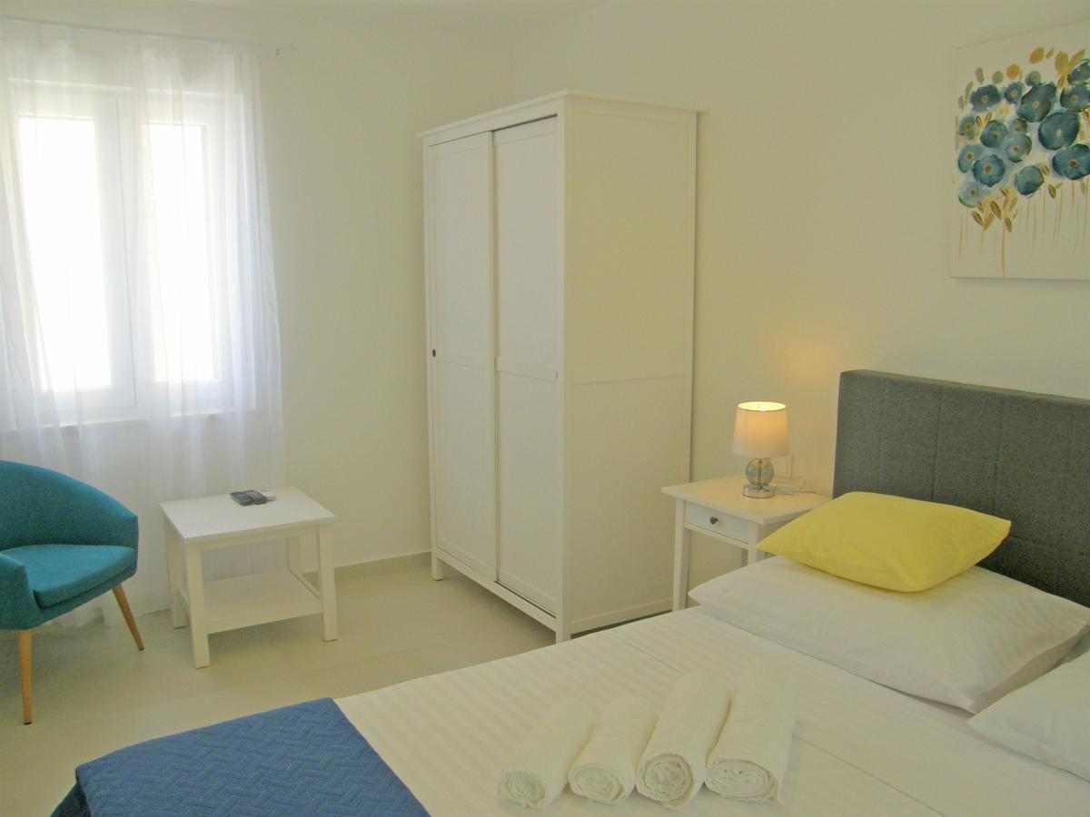Apartments Mare Primošten Exterior foto